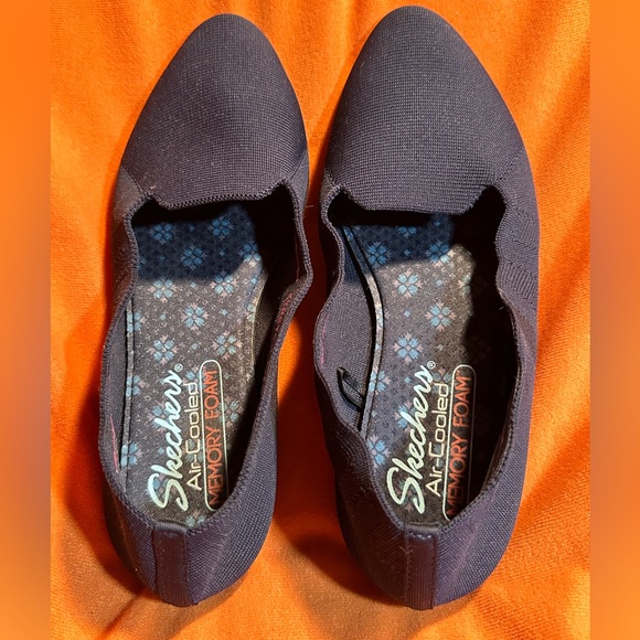 SKECHERS NAVY STRETCHY KNIT FLATS WITH CUSHIONED INSERTS - Picture 5 of 10